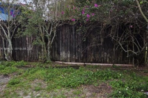 Купить виллу или дом в Майами-Гарденс, Флорида 3 спальни, 121.14м2, № 2055880 - фото 21