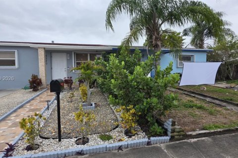 Купить виллу или дом в Майами-Гарденс, Флорида 3 спальни, 121.14м2, № 2055880 - фото 22
