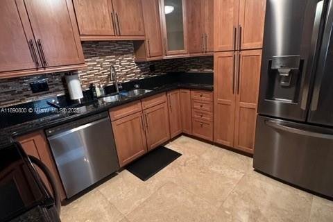 Снять в аренду кондоминиум в Холливуд, Флорида 2 спальни, 123.75м2, № 1944327 - фото 6