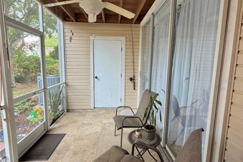 Townhouse in Palm Harbor, Florida 2 bedrooms, 110.55 sq.m. № 2226365 - photo 14