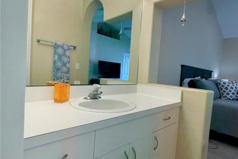 Townhouse in Palm Harbor, Florida 2 bedrooms, 110.55 sq.m. № 2226365 - photo 28
