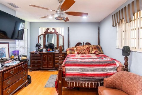 Casa en venta en Homestead, Florida, 4 dormitorios, 232.72 m2 № 1891329 - foto 29