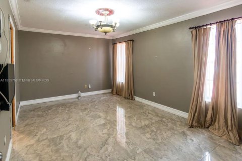Casa en venta en Homestead, Florida, 4 dormitorios, 232.72 m2 № 1891329 - foto 10