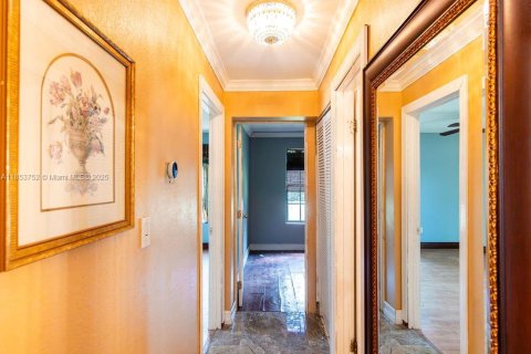 Casa en venta en Homestead, Florida, 4 dormitorios, 232.72 m2 № 1891329 - foto 21
