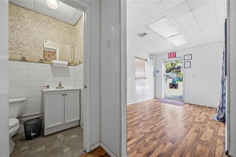 Propiedad comercial en venta en Bushnell, Florida, 130.06 m2 № 2379520 - foto 9