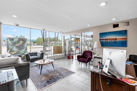 Commercial property in Oakland Park, Florida № 1942688 - photo 26