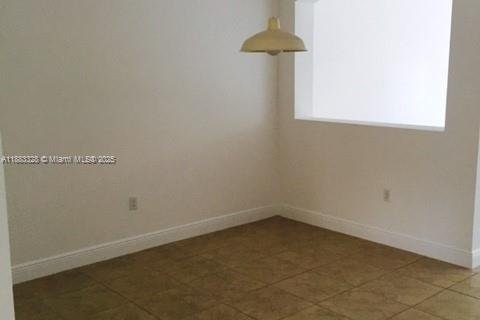 Снять в аренду таунхаус в Дорал, Флорида 4 спальни, 175.96м2, № 1929667 - фото 6