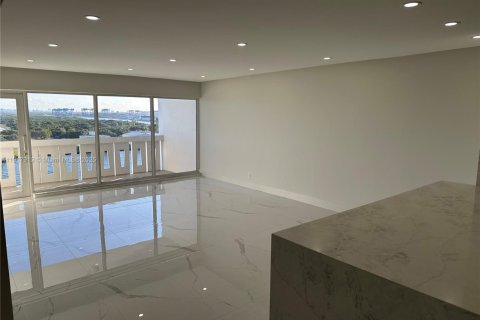 Снять в аренду кондоминиум в Форт-Лодердейл, Флорида 1 спальня, 83.61м2, № 2035028 - фото 13