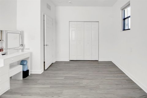 Casa en venta en Cutler Bay, Florida, 4 dormitorios, 237.55 m2 № 1975834 - foto 20