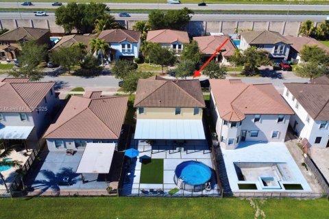 Casa en venta en Cutler Bay, Florida, 4 dormitorios, 237.55 m2 № 1975834 - foto 3