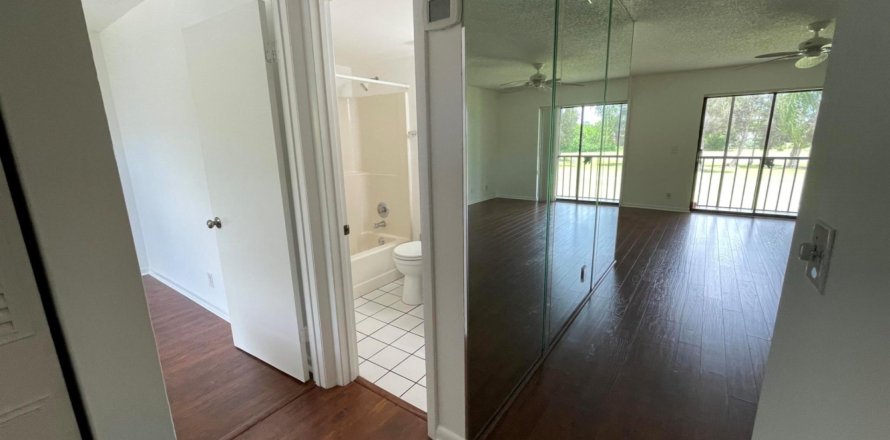 Condominio en Lake Worth, Florida, 2 dormitorios № 1208119