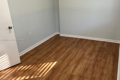 Купить кондоминиум в Майами, Флорида 2 спальни, 64.38м2, № 2023799 - фото 3