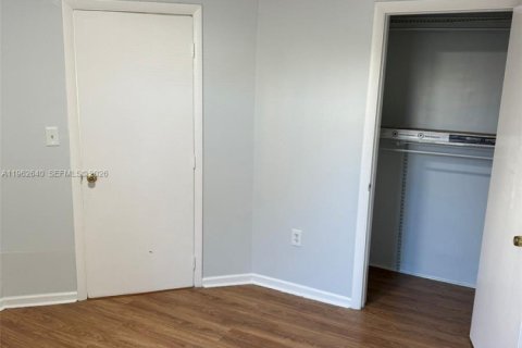 Купить кондоминиум в Майами, Флорида 2 спальни, 64.38м2, № 2023799 - фото 12