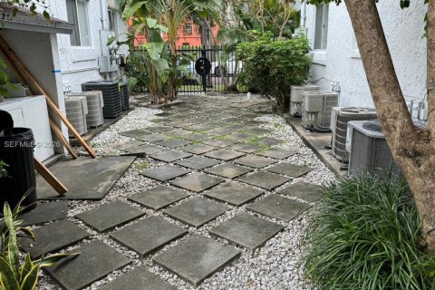 Купить кондоминиум в Майами, Флорида 2 спальни, 64.38м2, № 2023799 - фото 10