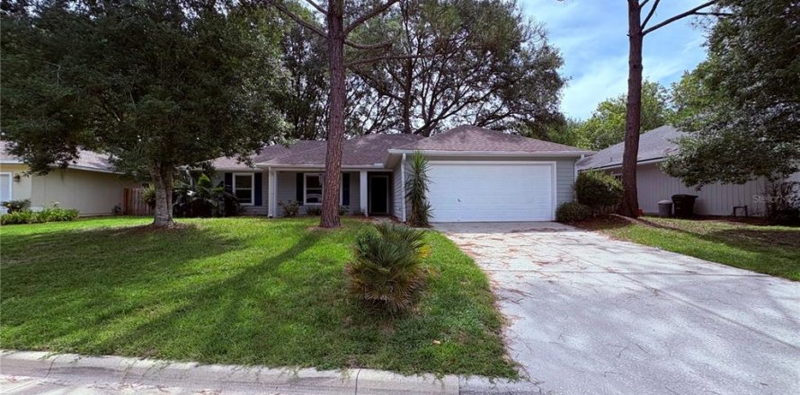 House in Gainesville, Florida 3 bedrooms, 129.6 sq.m. № 1857635