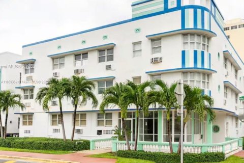 Copropriété à louer à Miami Beach, Floride: 51.1 m2 № 1887938 - photo 1
