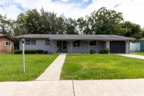 Casa en Ocala, Florida 2 dormitorios, 104.79 m2 № 2380553