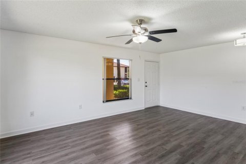 Copropriété à louer à Clearwater, Floride: 1 chambre, 70.61 m2 № 2111706 - photo 4