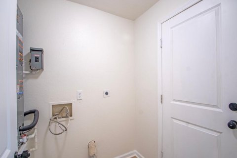 House in Port St. Lucie, Florida 3 bedrooms, 143.44 sq.m. № 2382521 - photo 30