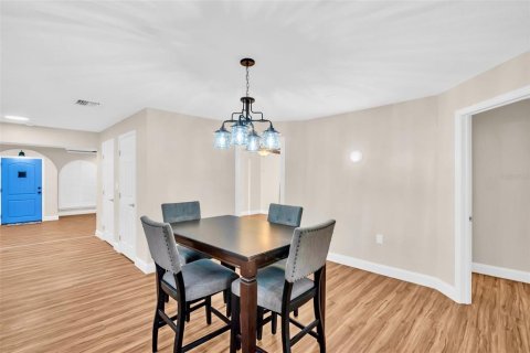 Villa ou maison à vendre à New Port Richey, Floride: 3 chambres, 231.42 m2 № 2208268 - photo 28