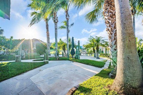 Villa ou maison à vendre à New Port Richey, Floride: 3 chambres, 231.42 m2 № 2208268 - photo 5