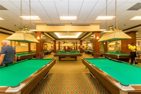 Condo in Pembroke Pines, Florida, 1 bedroom № 1985680 - photo 27