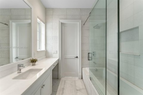 Villa ou maison à vendre à Pinecrest, Floride: 9 chambres, 1075.34 m2 № 2025217 - photo 29