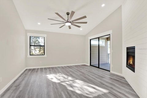 Casa en venta en Tampa, Florida, 4 dormitorios, 208.1 m2 № 1851336 - foto 25