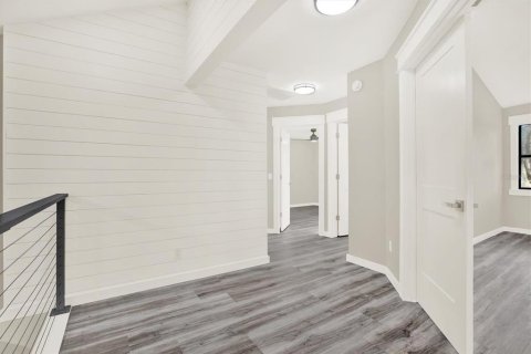 Casa en venta en Tampa, Florida, 4 dormitorios, 208.1 m2 № 1851336 - foto 21
