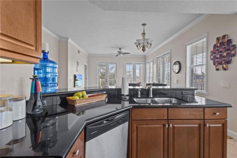 Condo in Four Corners, Florida, 3 bedrooms  № 2195392 - photo 11