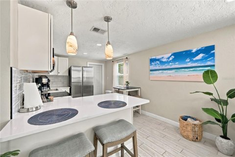 Villa ou maison à louer à Bradenton, Floride: 4 chambres, 140.47 m2 № 2388181 - photo 13