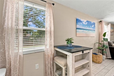 Villa ou maison à louer à Bradenton, Floride: 4 chambres, 140.47 m2 № 2388181 - photo 18