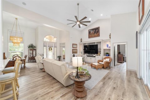 House in Lecanto, Florida 4 bedrooms, 230.96 sq.m. № 1903471 - photo 10