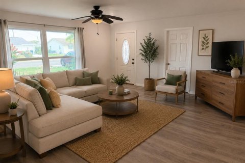 House in Sun City Center, Florida 3 bedrooms, 124.86 sq.m. № 2224935 - photo 13