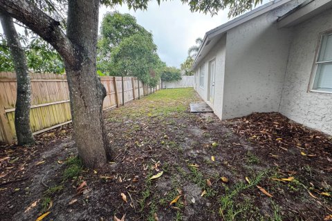 Villa ou maison à vendre à West Palm Beach, Floride: 5 chambres, 180.6 m2 № 2089480 - photo 7