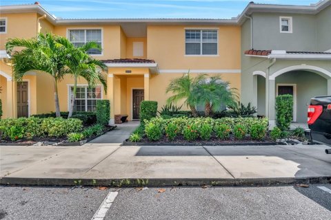 Townhouse in Kissimmee, Florida 4 bedrooms, 176.7 sq.m. № 2371819