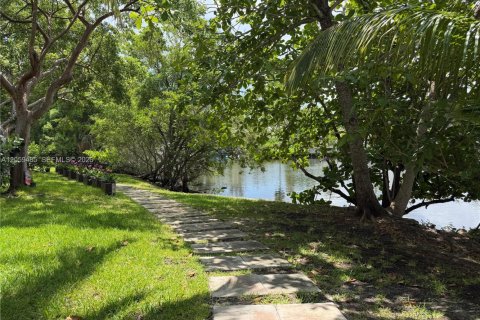 Condo in Fort Lauderdale, Florida, 1 bedroom № 2264334 - photo 26