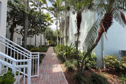 Condo in Fort Lauderdale, Florida, 1 bedroom № 2264334 - photo 23