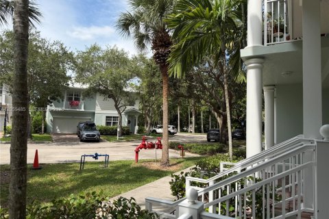 Condo in Fort Lauderdale, Florida, 1 bedroom № 2264334 - photo 19
