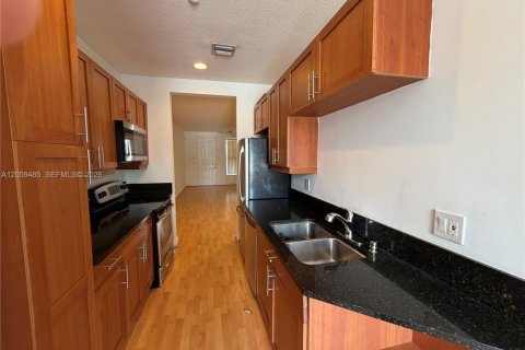 Condo in Fort Lauderdale, Florida, 1 bedroom № 2264334 - photo 11