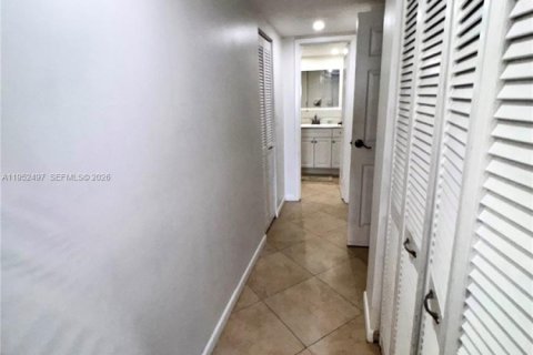 Condominio en venta en Miami Beach, Florida, 2 dormitorios, 127.09 m2 № 2031391 - foto 12