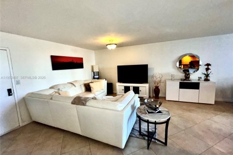 Condominio en venta en Miami Beach, Florida, 2 dormitorios, 127.09 m2 № 2031391 - foto 5
