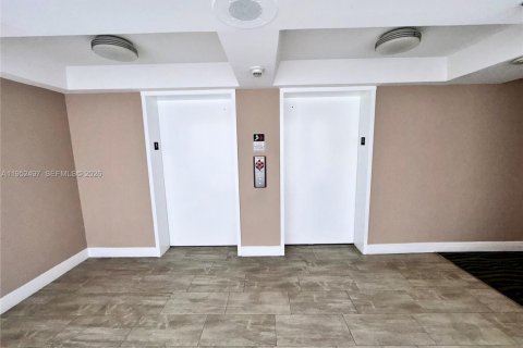 Condominio en venta en Miami Beach, Florida, 2 dormitorios, 127.09 m2 № 2031391 - foto 18