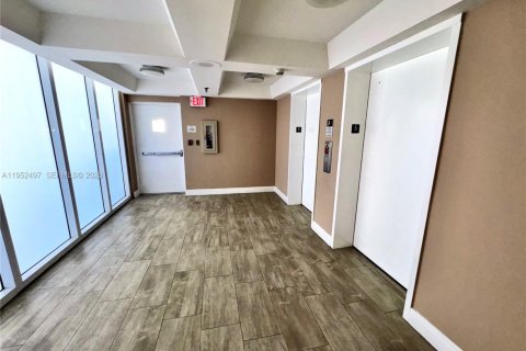 Condominio en venta en Miami Beach, Florida, 2 dormitorios, 127.09 m2 № 2031391 - foto 20