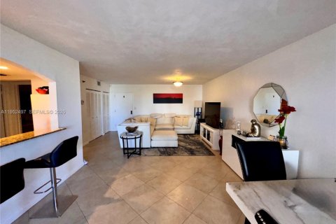 Condominio en venta en Miami Beach, Florida, 2 dormitorios, 127.09 m2 № 2031391 - foto 9