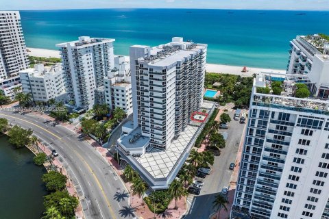 Condominio en venta en Miami Beach, Florida, 2 dormitorios, 127.09 m2 № 2031391 - foto 19