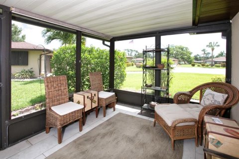 House in Bradenton, Florida 2 bedrooms, 135.82 sq.m. № 2152075 - photo 11