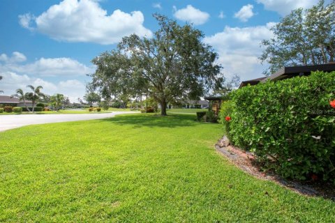 House in Bradenton, Florida 2 bedrooms, 135.82 sq.m. № 2152075 - photo 27