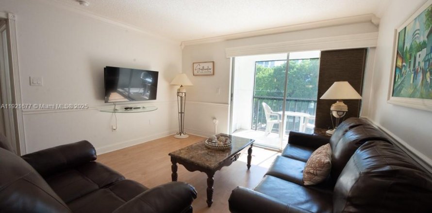 Condo in Sunny Isles Beach, Florida, 1 bedroom  № 2082750