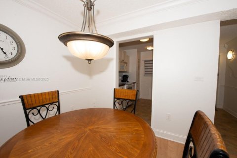 Condo in Sunny Isles Beach, Florida, 1 bedroom  № 2082750 - photo 18